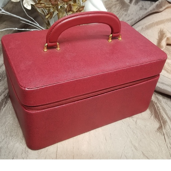 estee lauder train case